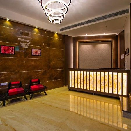Hotel Laxvas Тхане Экстерьер фото